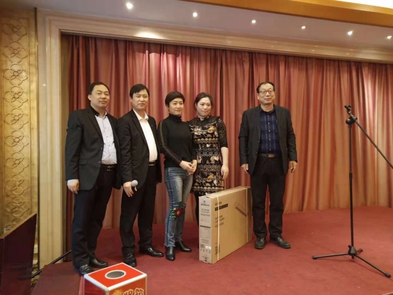 創想頒發一等獎取暖器 創想頒發一等獎取暖器